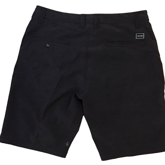Volcom mens shorts. Size 34. - Picture 5 of 9